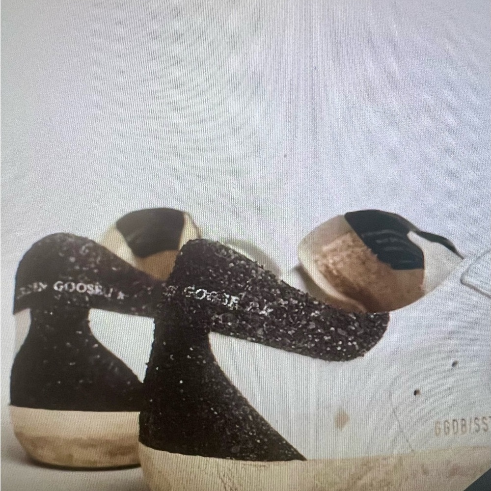 Golden Goose Women’s Superstar Size 39 White/Gold/Black/New - Picture 4 of 4